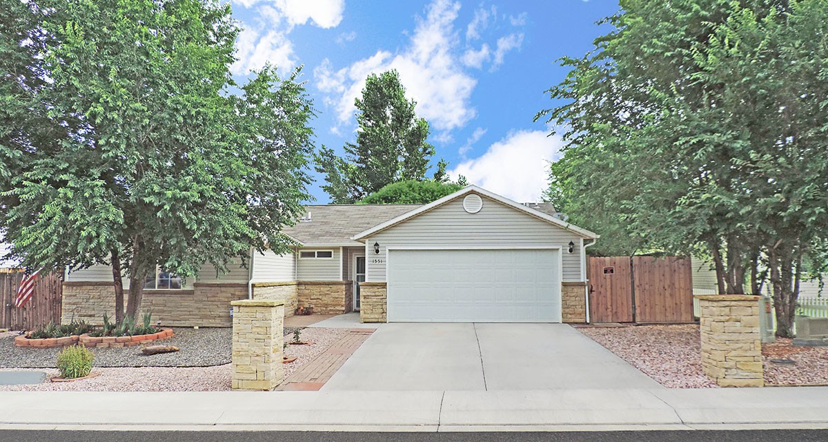 1551BrandingIronDrMontroseCO81401FB Atha Team Montrose Real