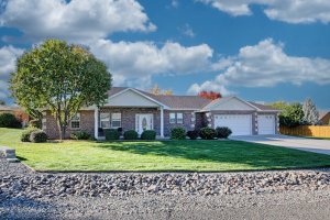 3209 Monte Vista Circle Montrose, CO 81401 Home for Sale by the Atha Team at Keller Williams Colorado West Realty